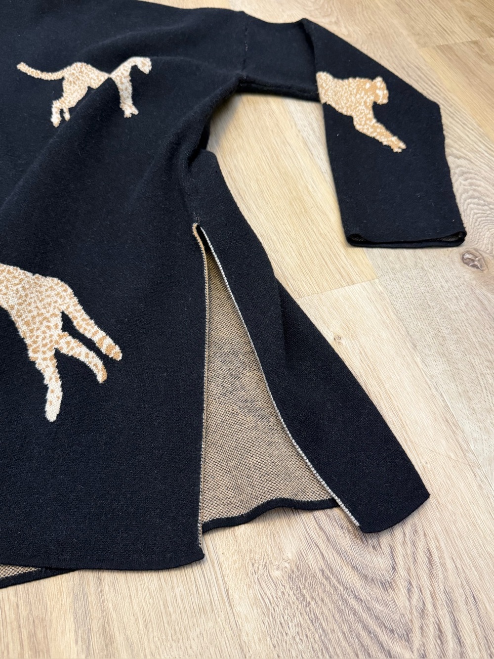 Entro Black Sweater with Ghost Leopard Print - Picture 5 of 6